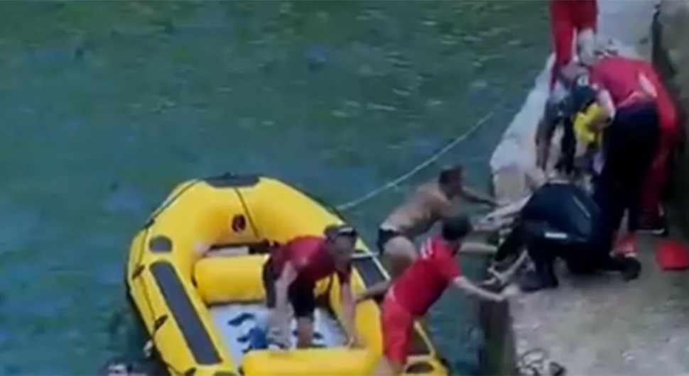 Danko prvi skočio da pomogne mladiću: Detalji drame na vodopadu u Jajcu