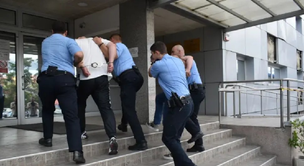 Napali policiju: Jovići sprovedeni u OJT Banjaluka