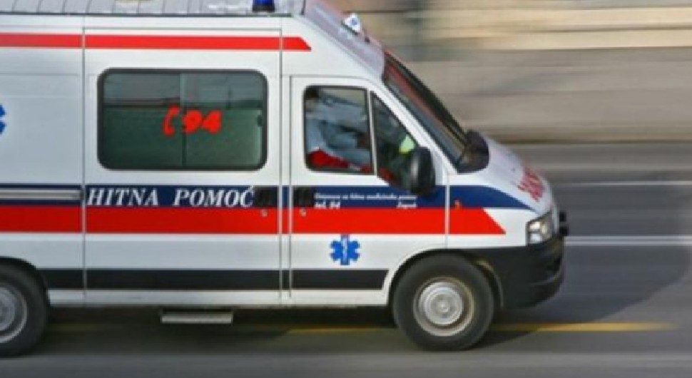 Dvogodišnja djevojčica pala sa terase