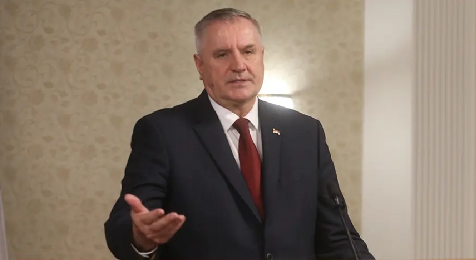 Višković: Ono što se danas slavi u Hrvatskoj kao pobjeda, za srpski narod je dan tuge, bola i patnje