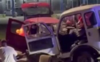 U sudaru kamiona i auta poginuo mladić