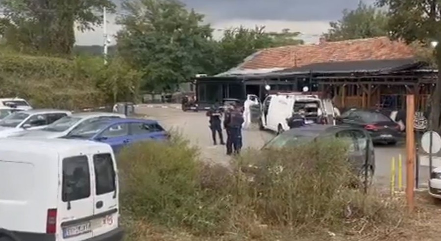 Poznat motiv pucnjave u Srbiji: Žena ubijena, mužu se bore za život