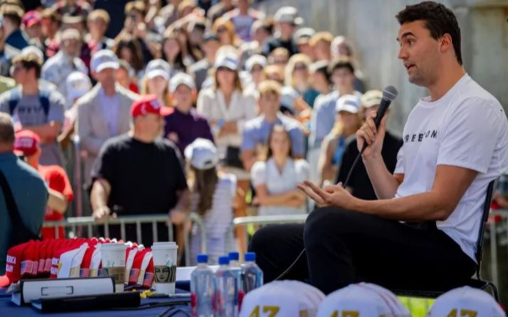 Uznemirujući snimci nakon atentata na Čarlija Kirka, unose ga u auto: Atentator ispalio samo jedan metak