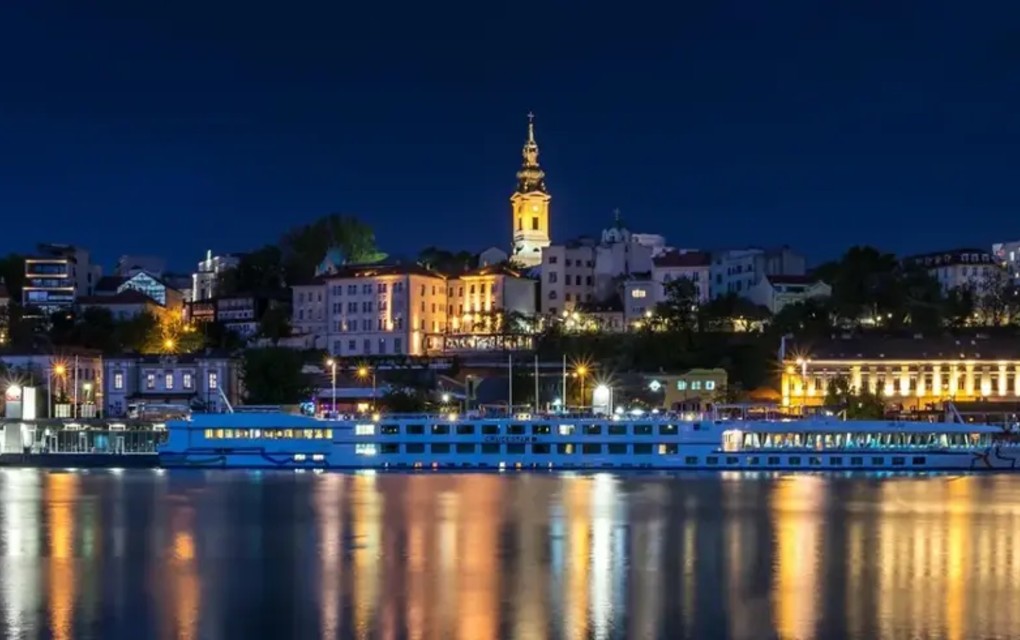 Spriječena tragedija u Beogradu – Pretrpani splav prijetio da potone