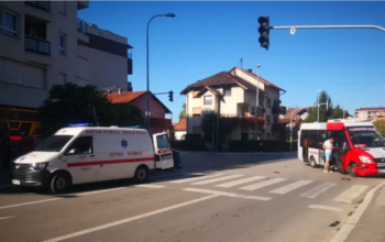 udes busa i automobila