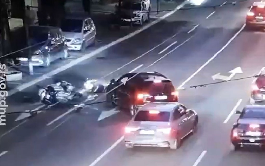Policajac povrijeđen u udesu u Beogradu: Vozač škode ga oborio sa motora