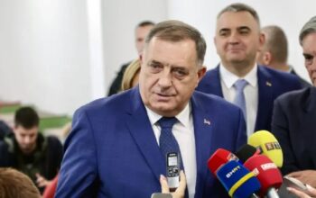 Osnivanje NSRS je i prije 34 godine bio znak da Srbi žele da odlučuju o svojoj sudbini