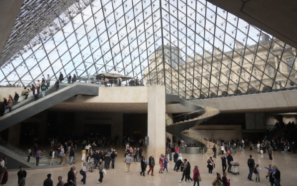 Uhapšeni pljačkaši Luvra: Jedan pokušao pobjeći u Alžir!