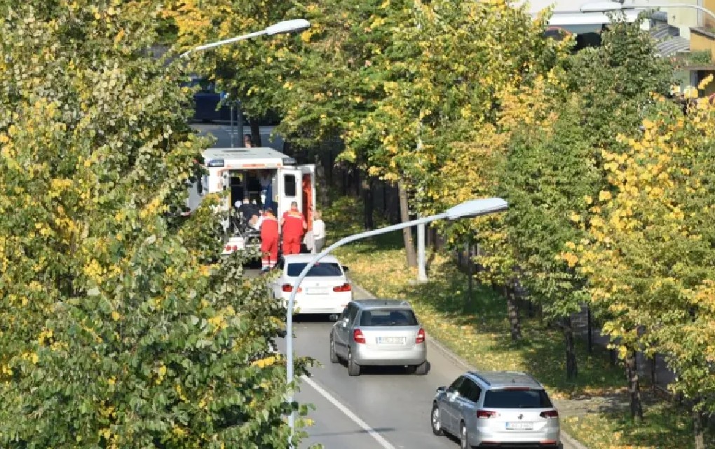 Nesreća u Banjaluci: Pričao na telefon i pokosio djevojku na pješačkom?
