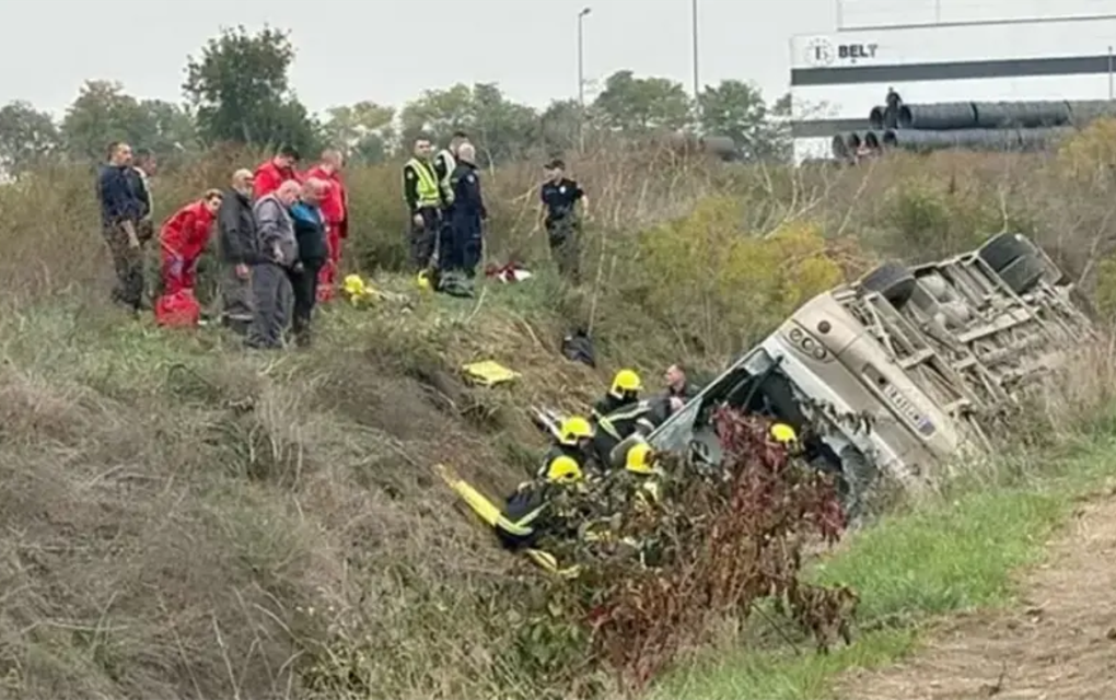 Raste broj žrtava u prevrtanju autobusa, vozač uhapšen