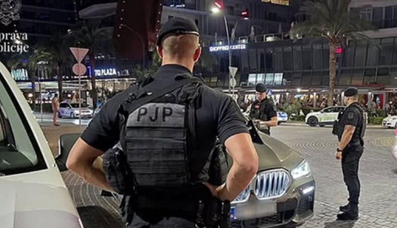 Muškarac ubijen iz auta