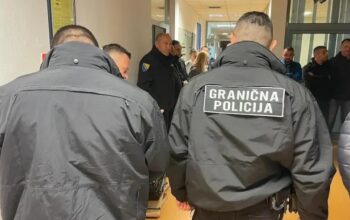 Na "Arizoni" rasturali krijumčarenu robu