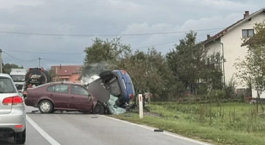 Stravična nesreća u BiH: Tri osobe poginule!