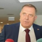 Njemačka i Francuska žele "obojenu revoluciju" u Srbiji