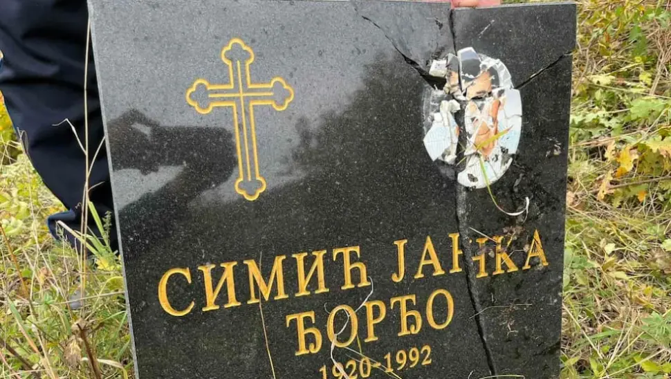 Na pravoslavnim grobljima uništeno više od 1.500 spomenika