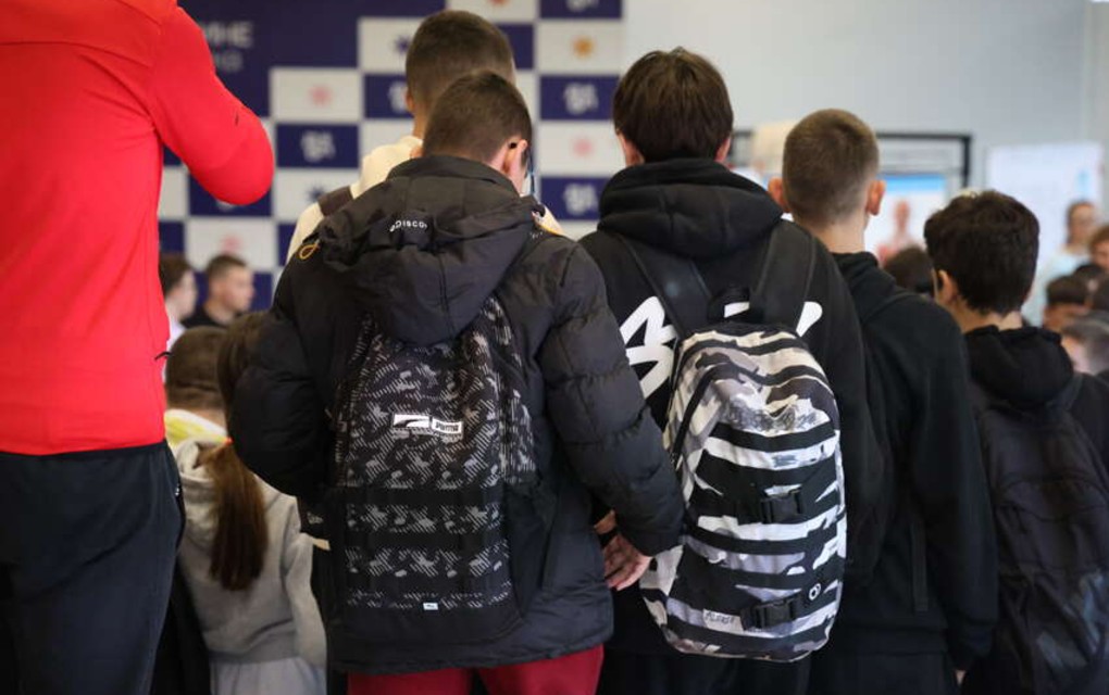 „Ovako nešto nismo doživjeli nikada“ Haos u srednjoj školi u Banjaluci, reagovala policija
