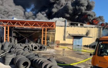 Izbio požar u skladištu guma