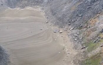 Modro jezero potpuno presušilo