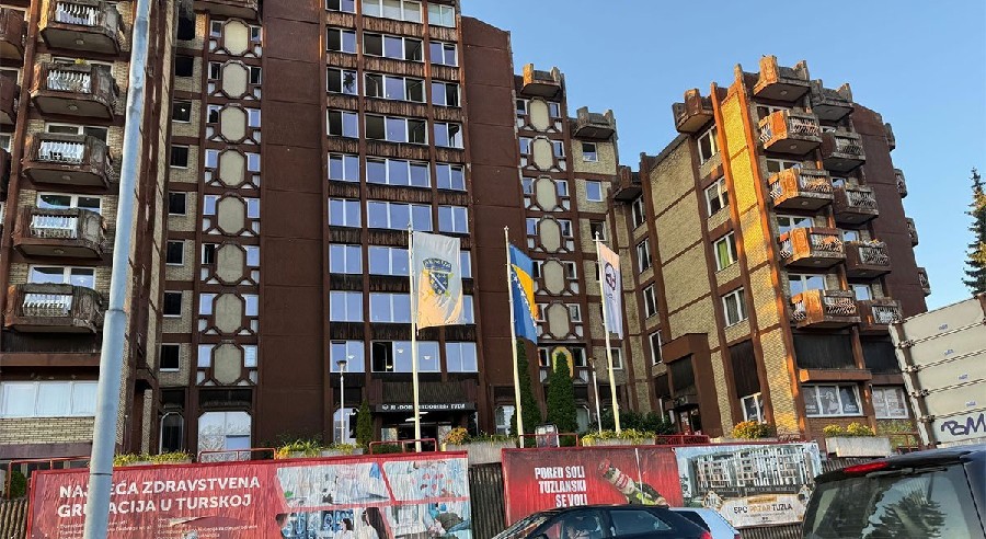 Užas u tuzlanskom Domu za stare: Njegovatelj progovorio, građani traže pravdu na ulicama