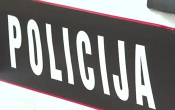 Poznat identitet policajca koji je pretukao suprugu