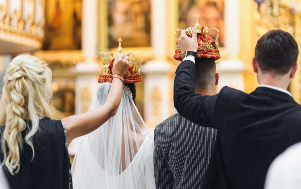 Glavni svjedok pred Bogom i ljudima: Staro srpsko vjerovanje kaže da se komšija NIKAD NE UZIMA ZA KUMA, a ovo je razlog