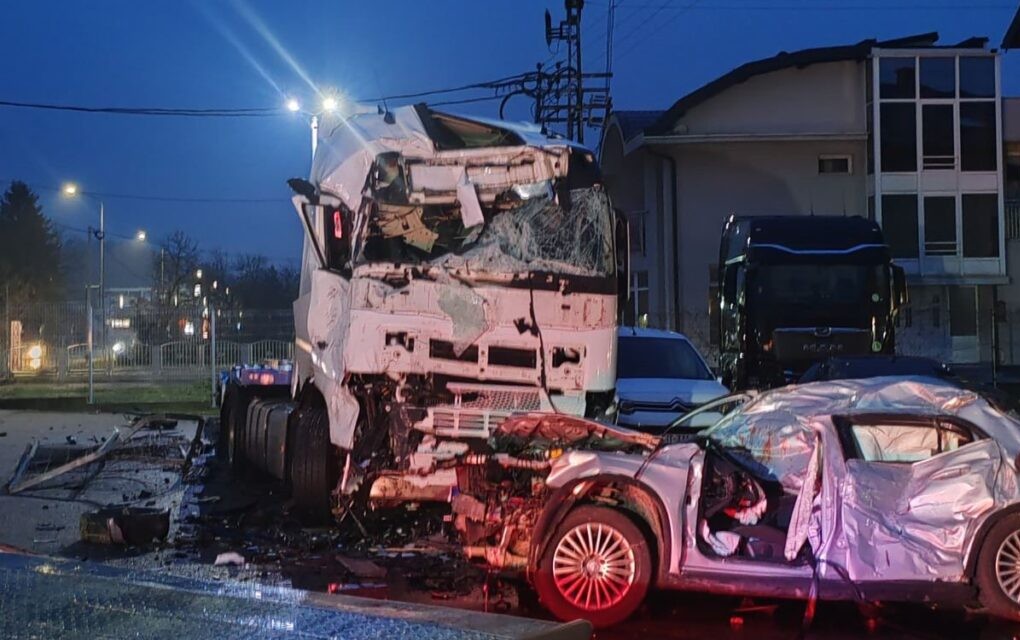 Pojavio se snimak stravične nesreće u Laktašima u kojoj je poginuo mladić (24)
