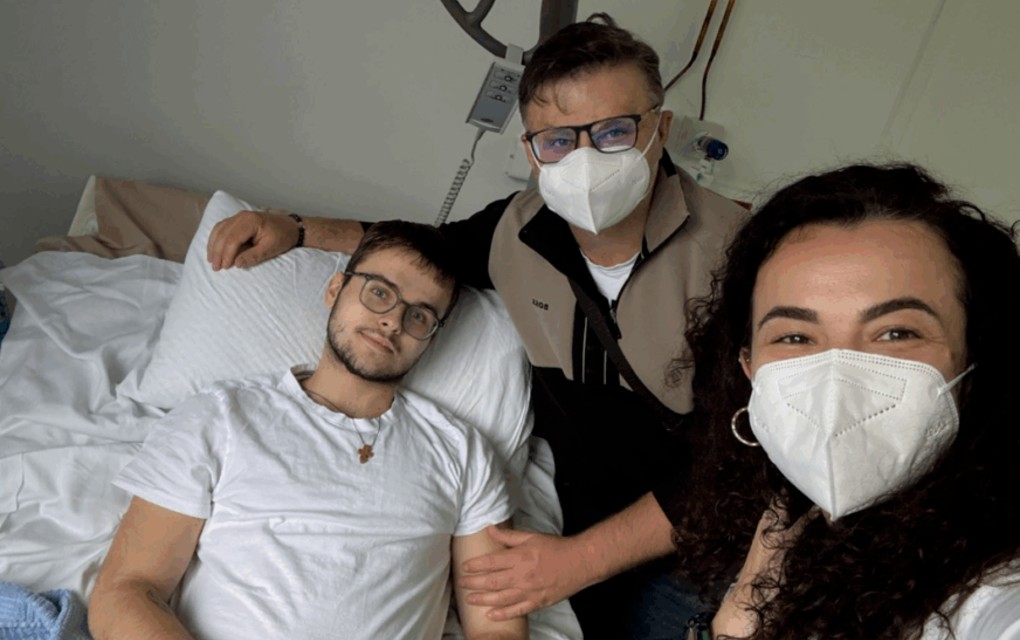 „Pleši sada ljubavi i hodaj beskrajno“ Potresnim riječima oglasila se majka Petra Šarića (19) iz Banjaluke koje IZGUBIO BITKU sa teškom bolešću