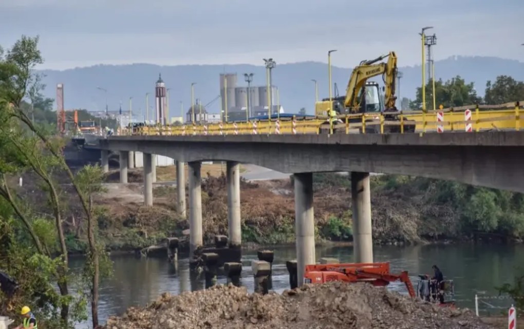 Sutra otvaranje mosta u Karakaju za teretni saobraćaj