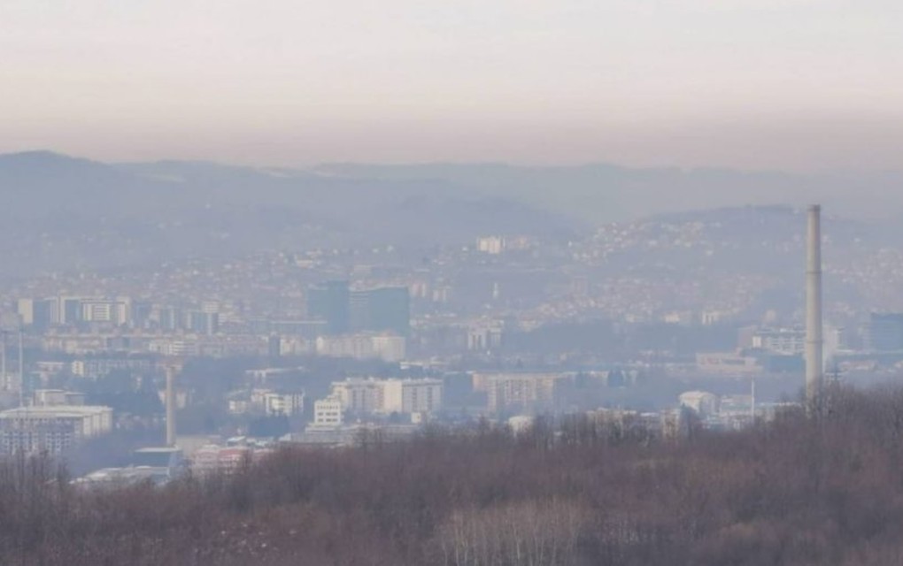 Vazduh u Banjaluci i jutros opasan po zdravlje