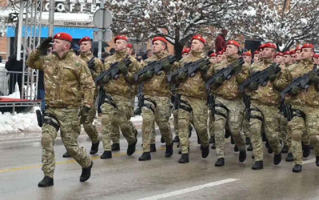 Defile povodom Dana Republike Srpske, učestvovali i pripadnici SAJ-a