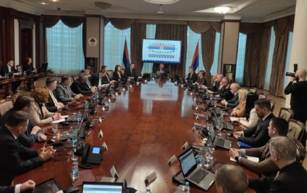 Na čelu sa Minićem: Nova Vlada Srpske održala konstitutivnu sjednicu