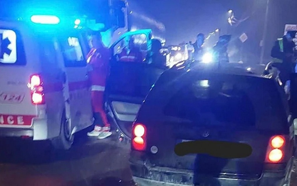 Teška saobraćajka u Živinicama, povrijeđeno osam osoba