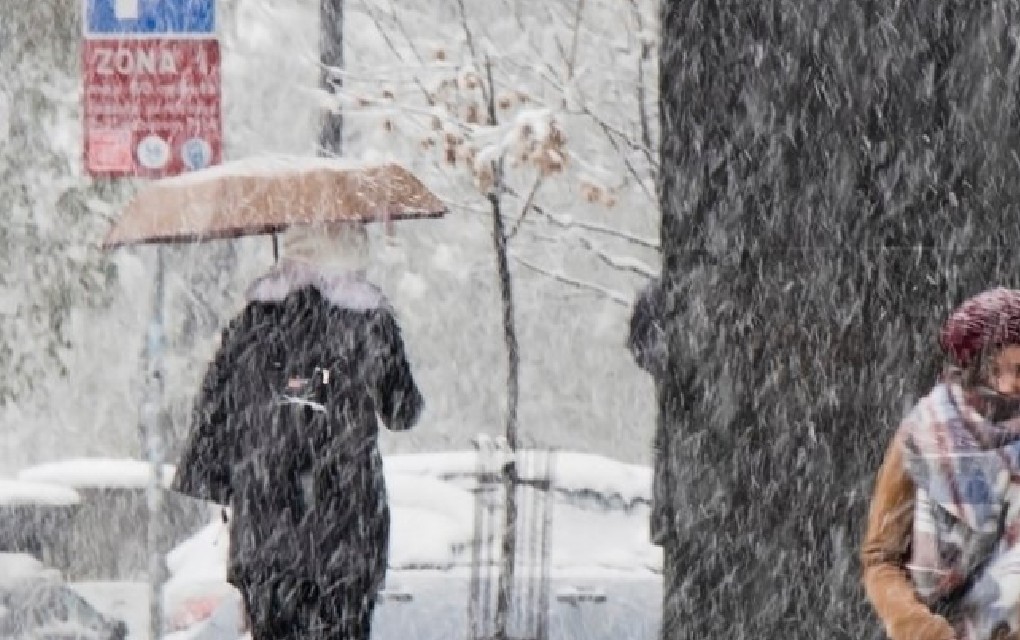 Zima pokazuje zube: Sladić objavio kada tačno kiša prelazi u snijeg