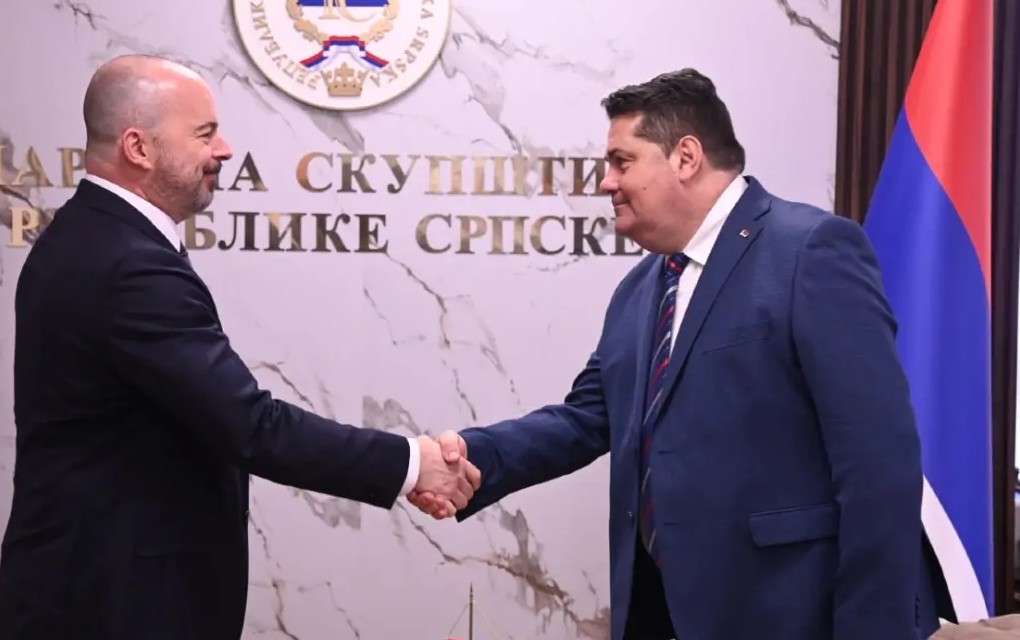 Stevandić sa Ginkelom: Srpska privržena očuvanju mira i stabilnosti