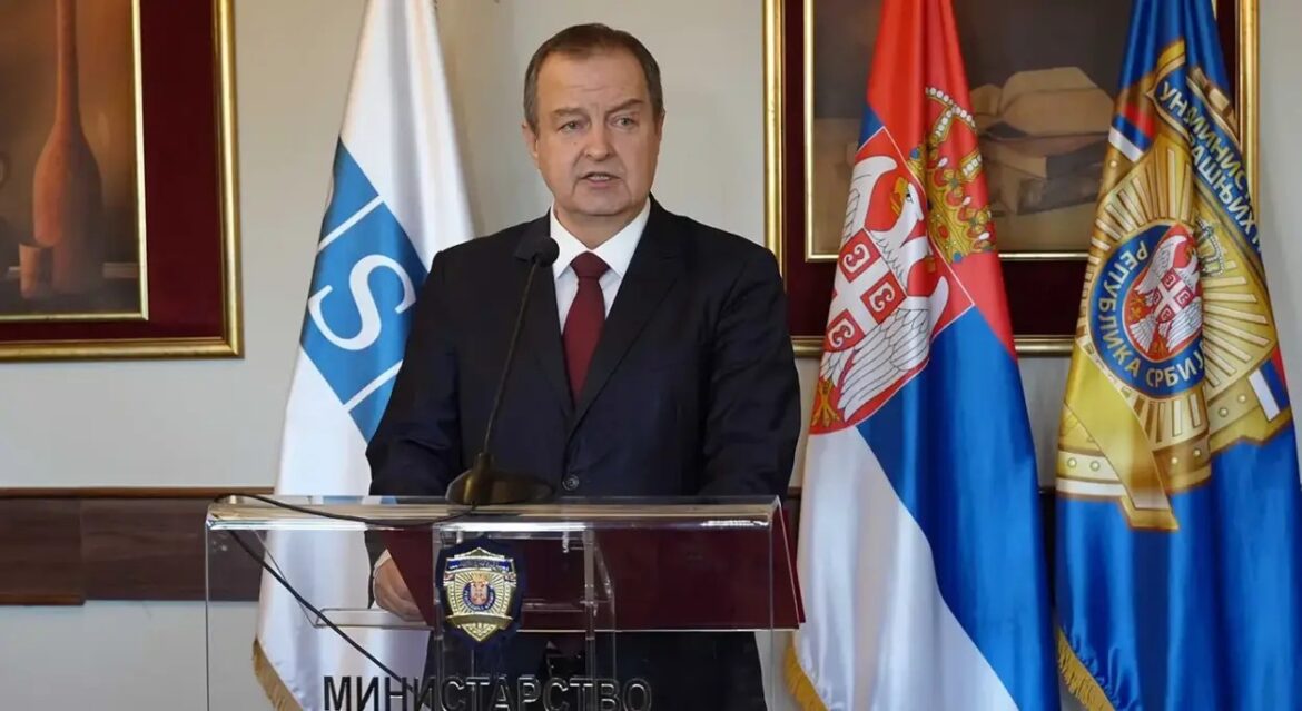 Oglasio se Klinički centar Srbije o stanju Ivice Dačića