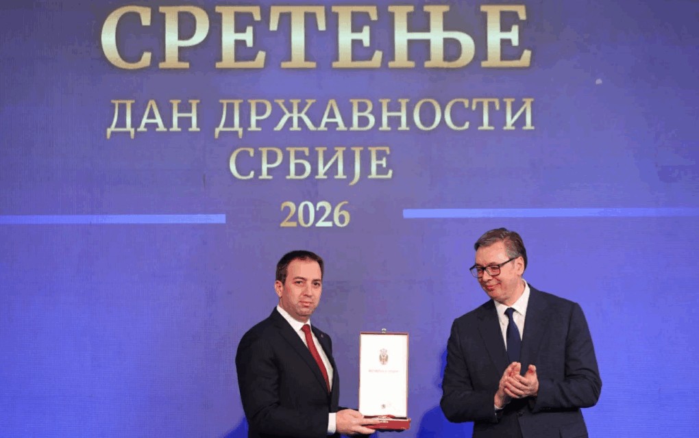 Predsjednik Srbije Aleksandar Vučić odlikovao ministra pravde Srpske Gorana Selaka Sretenjskim ordenom prvog stepena