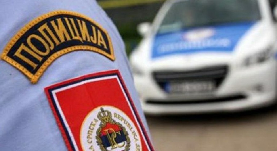 Drama u Kotor Varošu: Muškarac prijetio bombom, policija ga savladala