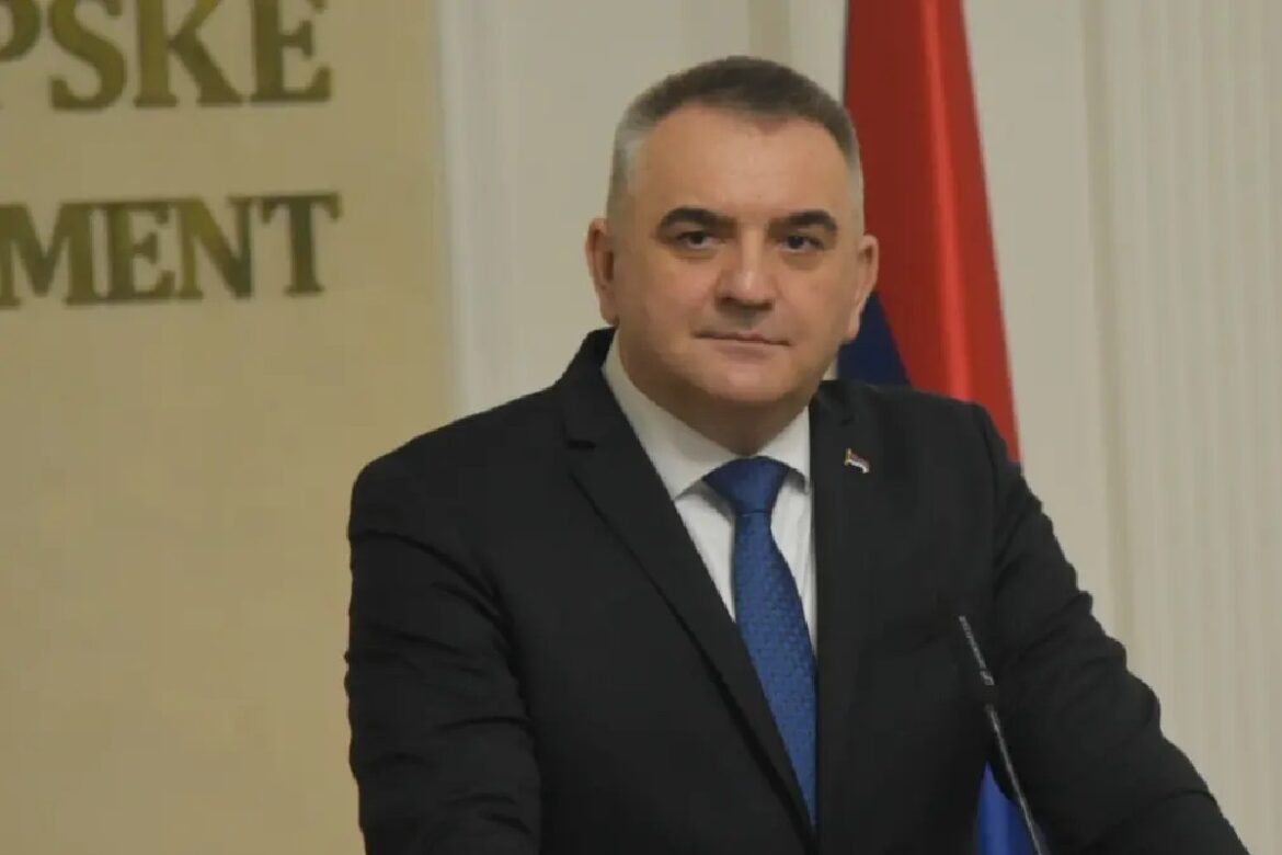Minić: Odugovlačenje organizacije povratka građana pokazuje besmisao zajedničkih institucija