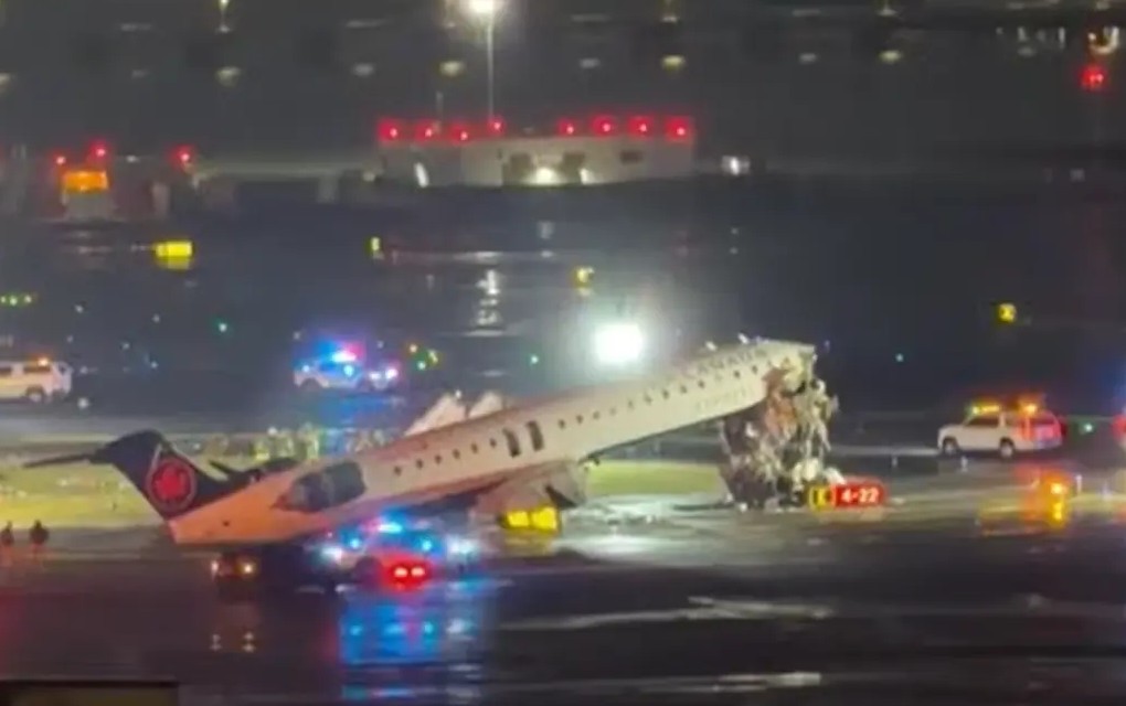 Dvoje mrtvih, desetine povrijeđenih: Objavljen snimak avionske nesreće