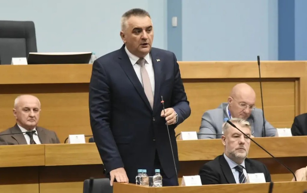 Minić najavio pomoć za građane i set zakona za povećanje plata