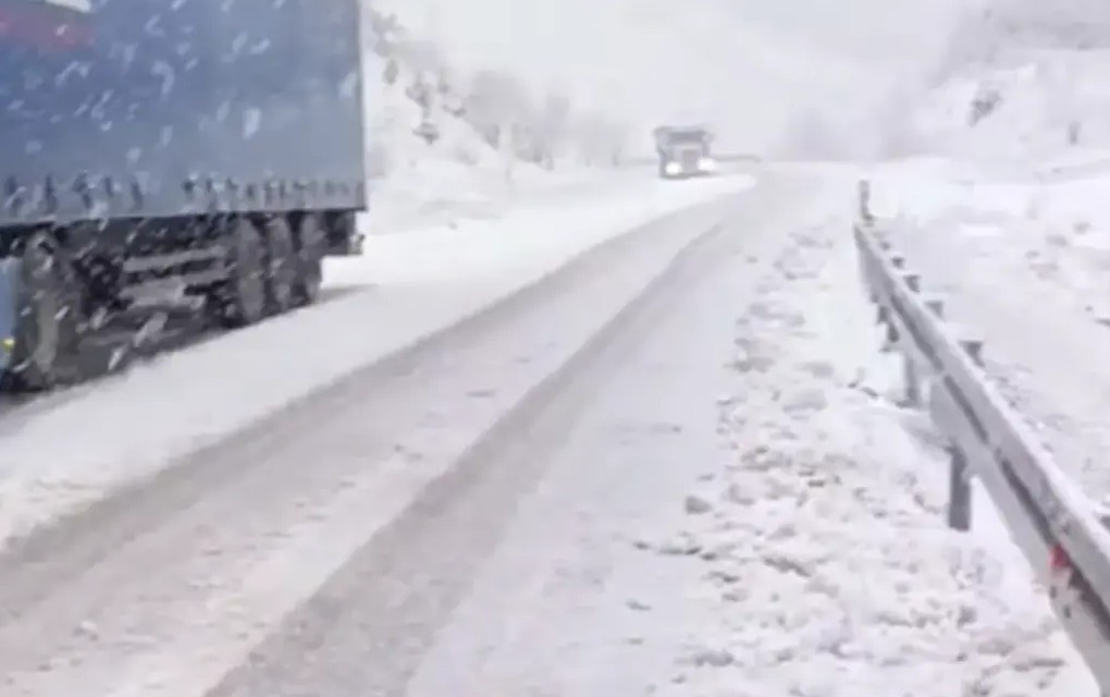 Snijeg zabijelio Hercegovinu