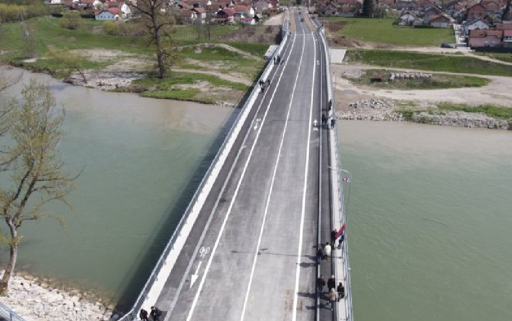 „Putevi Srpske“: Grad u obavezi da uradi rasvjetu na saobraćajnici u naselju Česma