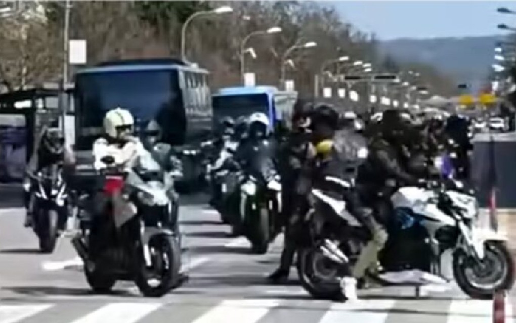 Zvuk motora, sunce i adrenalin: Defile kroz Banjaluku najavio novu moto sezonu