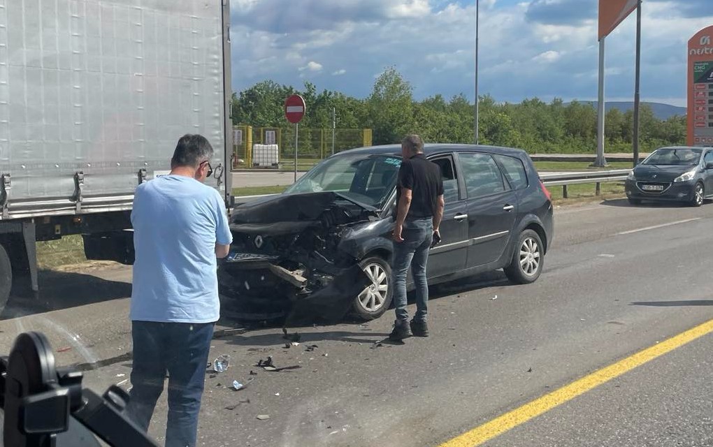 Udes na brzoj cesti – Velike gužve!