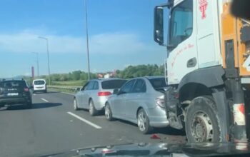 udes na brzoj cesti