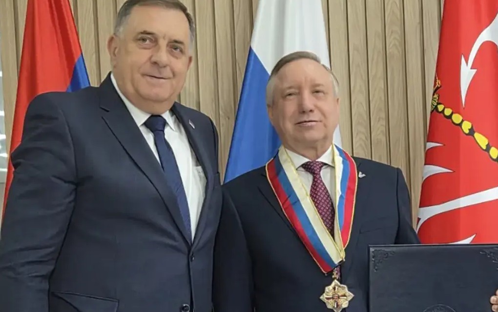 Dodik uručio guverneru Sankt Peterburga Orden zastave Republike Srpske