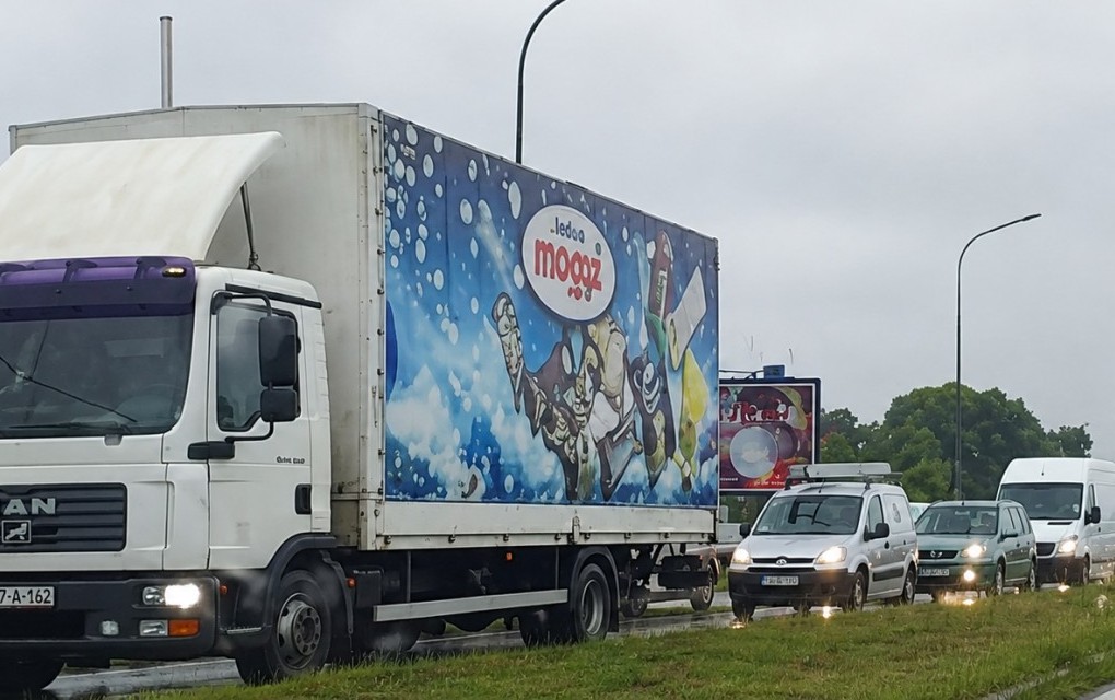 Kilometarski čep od Prijedorske petlje do Klašnica! Ovdje se ne vozi, već stoji