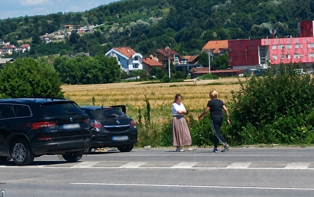 Izbjegavajte ove pravce: Tri udesa na ključnim petljama u Banjaluci izazvali saobraćajni kolaps