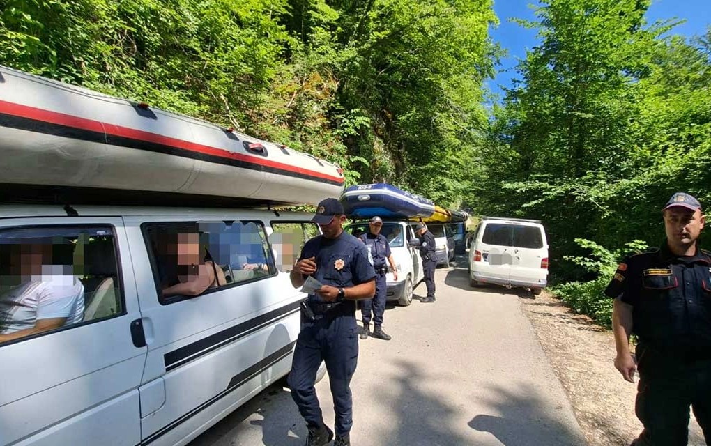 Velika policijska akcija na Tari: Kažnjeno 6 državljana BiH
