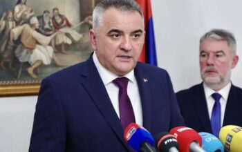 minić